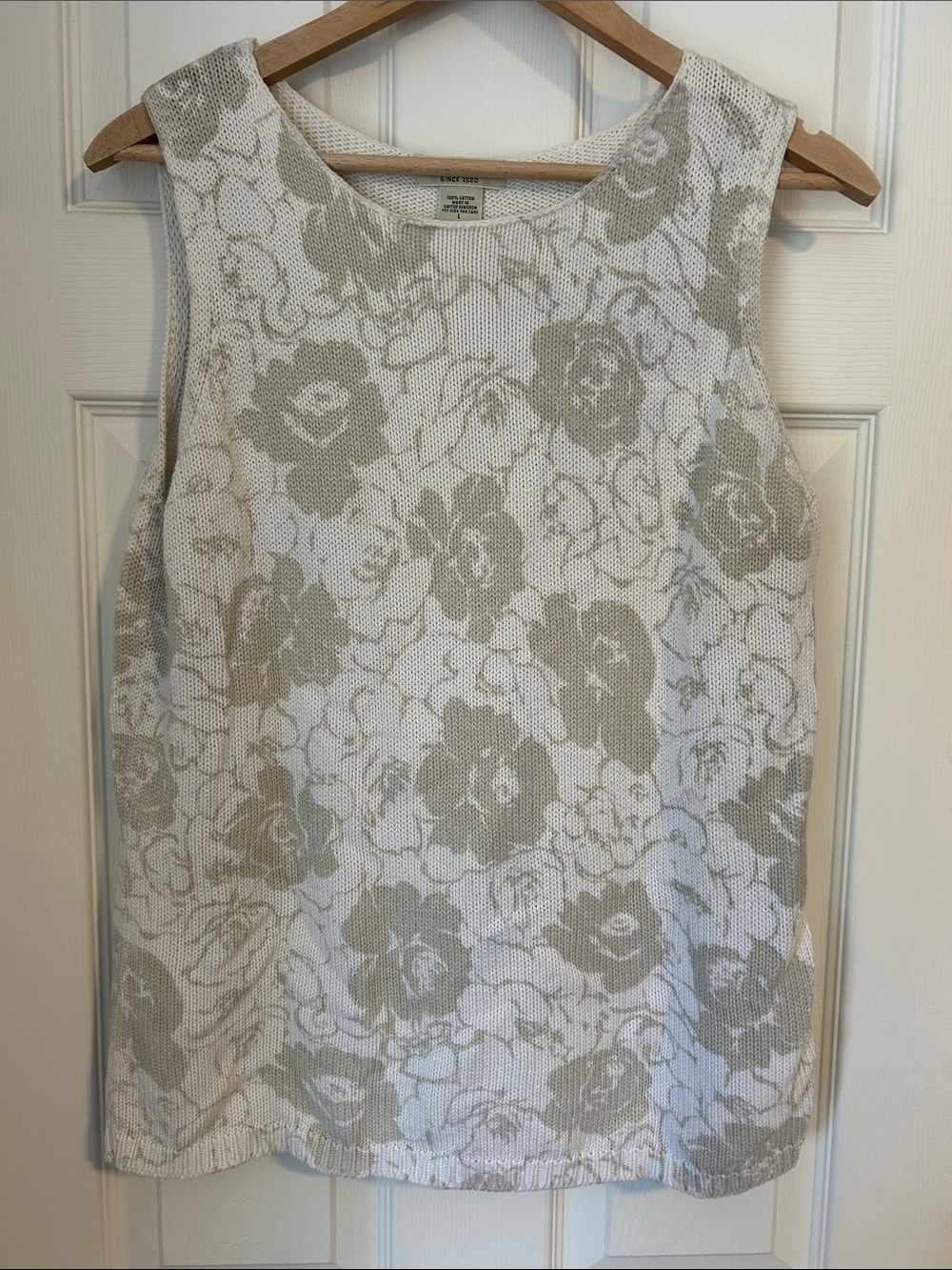 Eddie Bauer Floral Jacquard Sleeveless Tank - White & Taupe